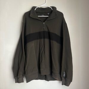 Izod Men's Olive Green Zip-Up Sweater
